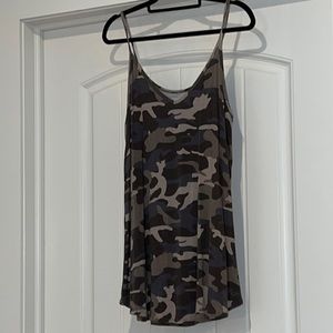 Local boutique, reversible soft flowing tank top.